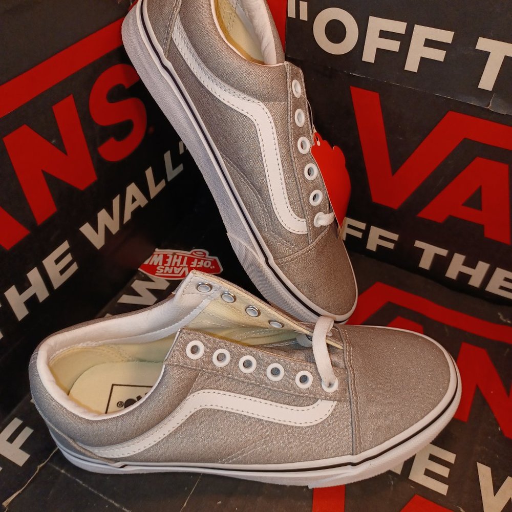 Vans Old Skool Men's 5.5/Women's 7 Silver/True White VNOA4U3BX1K